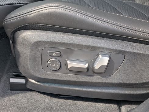 New 2026 BMW X5 xDrive40i w/ M Sport Package image 16