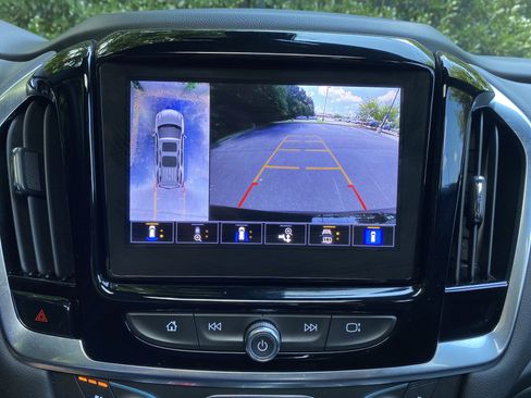 Used 2023 Chevrolet Traverse Premier w/ Redline Edition FWD image 26