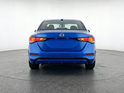 Used 2025 Nissan Sentra SV image 7