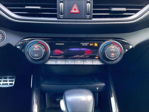 Certified 2022 Kia Forte GT FWD image 32