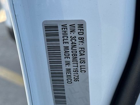 New 2026 Jeep Compass Latitude image 23