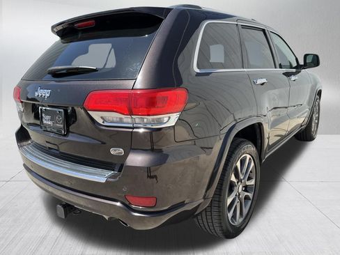 Used 2017 Jeep Grand Cherokee Overland RWD image 9