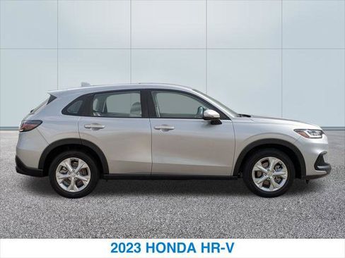 Certified 2023 Honda HR-V LX image 6