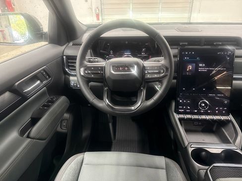 New 2026 GMC Terrain AT4 w/ LPO, Floor Liner Package AWD/4WD image 24