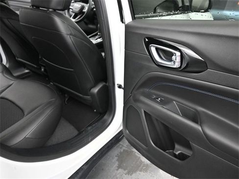 New 2026 Jeep Compass Latitude image 20