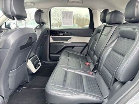 Used 2024 Lincoln Nautilus Reserve image 23