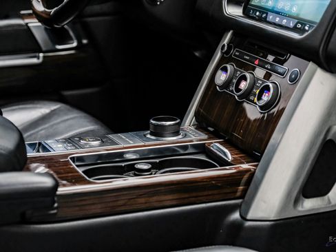Used 2017 Land Rover Range Rover HSE image 47