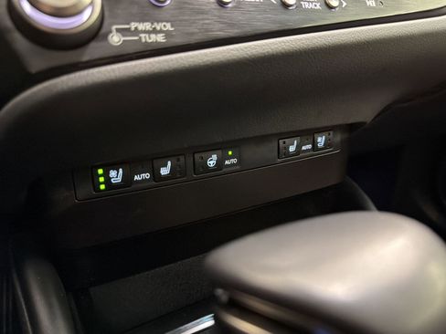 Certified 2025 Lexus ES 350 w/ Premium Package FWD image 20
