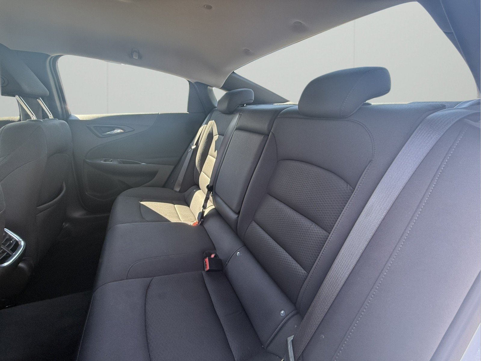 Used 2025 Chevrolet Malibu LT FWD image 24