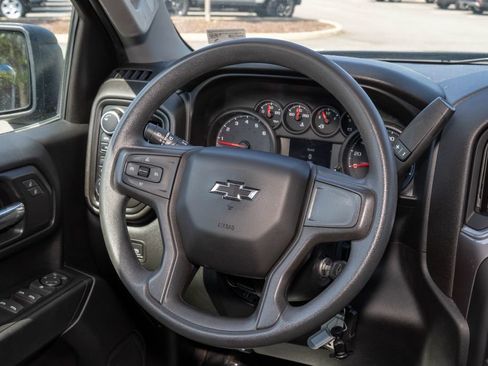 Used 2020 Chevrolet Silverado 1500 Custom Trail Boss w/ Custom Convenience Package AWD/4WD image 16