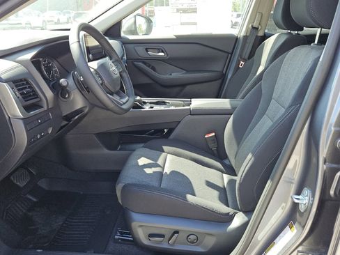 New 2026 Nissan Rogue SV FWD image 3