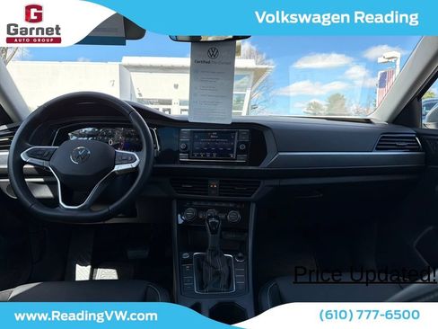 Certified 2023 Volkswagen Jetta SE FWD image 12