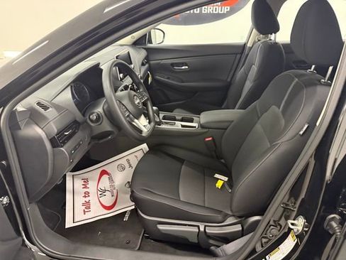 New 2025 Nissan Sentra SV w/ Trunk Package image 8