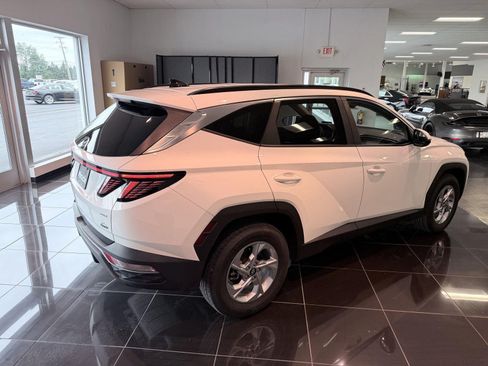 Used 2023 Hyundai Tucson SEL AWD/4WD image 4