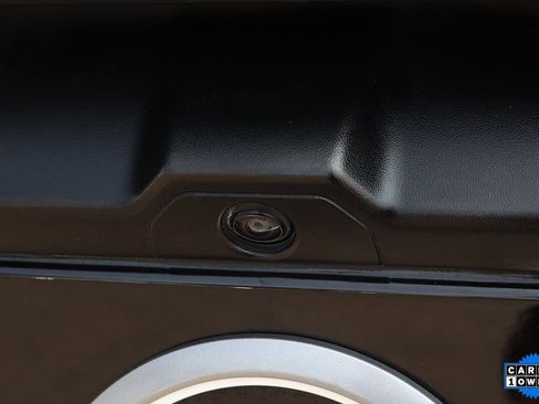 Used 2024 Nissan Frontier SL w/ Technology Package image 35