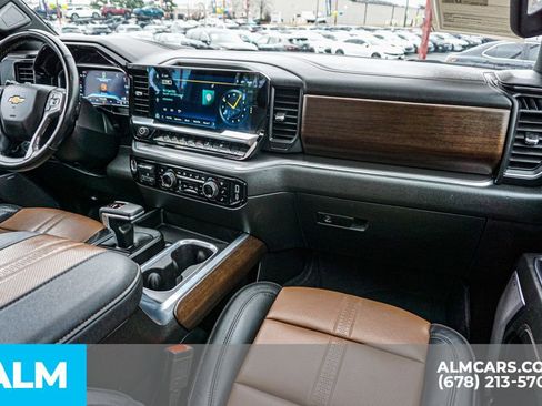 Used 2024 Chevrolet Silverado 1500 High Country w/ High Country Premium Package image 24