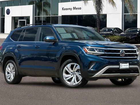 Used 2023 Volkswagen Atlas SE FWD image 2