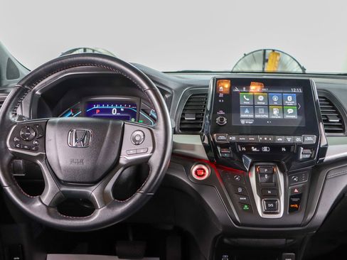 Used 2024 Honda Odyssey Sport image 17