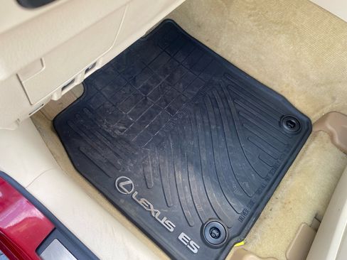 Used 2013 Lexus ES 350 image 17