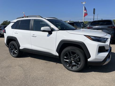 Used 2024 Toyota RAV4 Adventure image 2