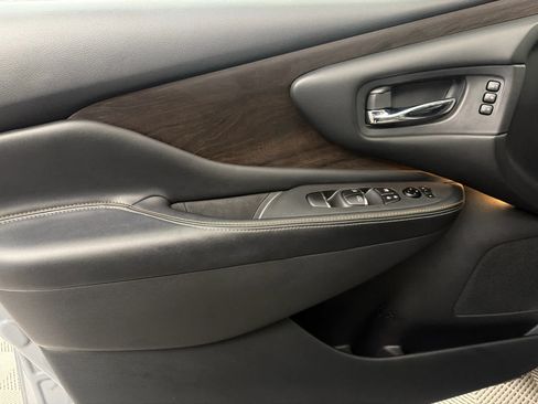 Used 2021 Nissan Murano Platinum w/ Cargo Package FWD image 22