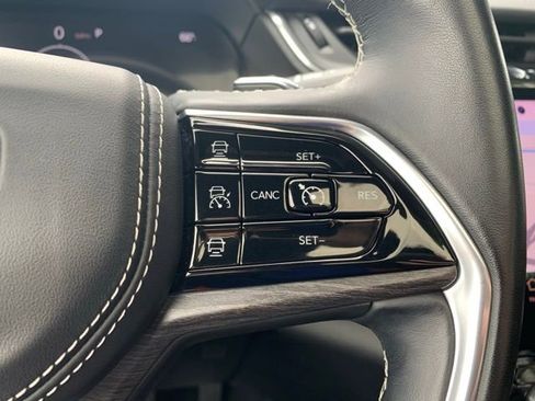 Used 2021 Jeep Grand Cherokee L Overland w/ Luxury Tech Group IV image 28