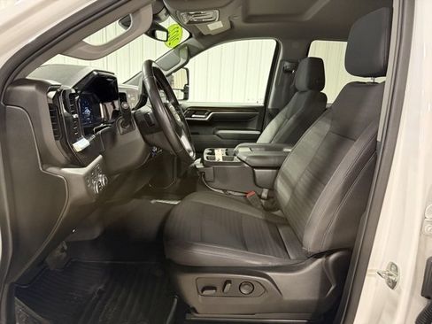 Used 2022 GMC Sierra 1500 SLE image 9