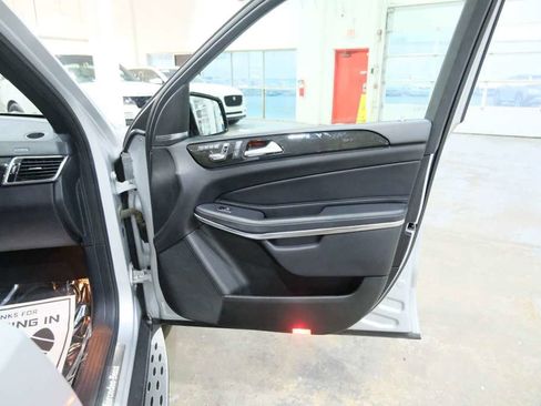 Used 2018 Mercedes-Benz GLS 550 4MATIC w/ Driver Assistance Package image 38