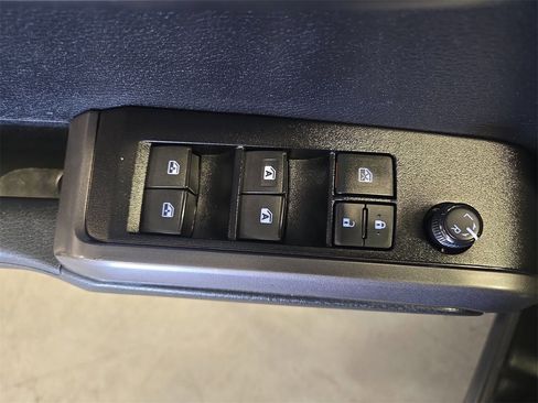 Used 2021 Toyota Tacoma TRD Sport w/ Technology Package image 27