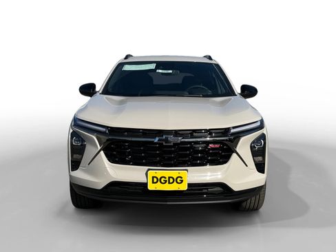 New 2026 Chevrolet Trax RS w/ Driver Confidence Package image 8