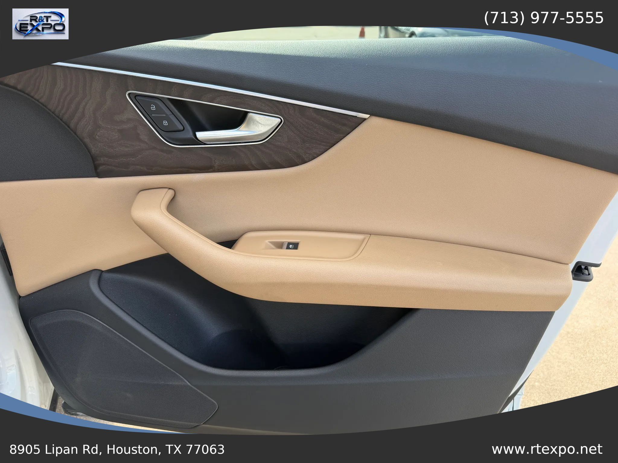 Used 2019 Audi Q8 Premium w/ Convenience Package AWD/4WD image 40
