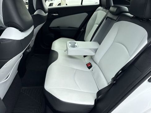 Used 2022 Toyota Prius XLE w/ Premium Convenience Package FWD image 23
