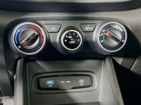 New 2026 Hyundai Venue SE image 11