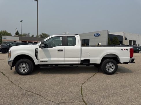 New 2025 Ford F250 XL w/ XL Chrome Package image 6