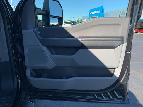 Used 2024 Ford F250 XLT image 28