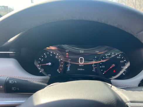 Used 2025 Jeep Compass Limited image 35