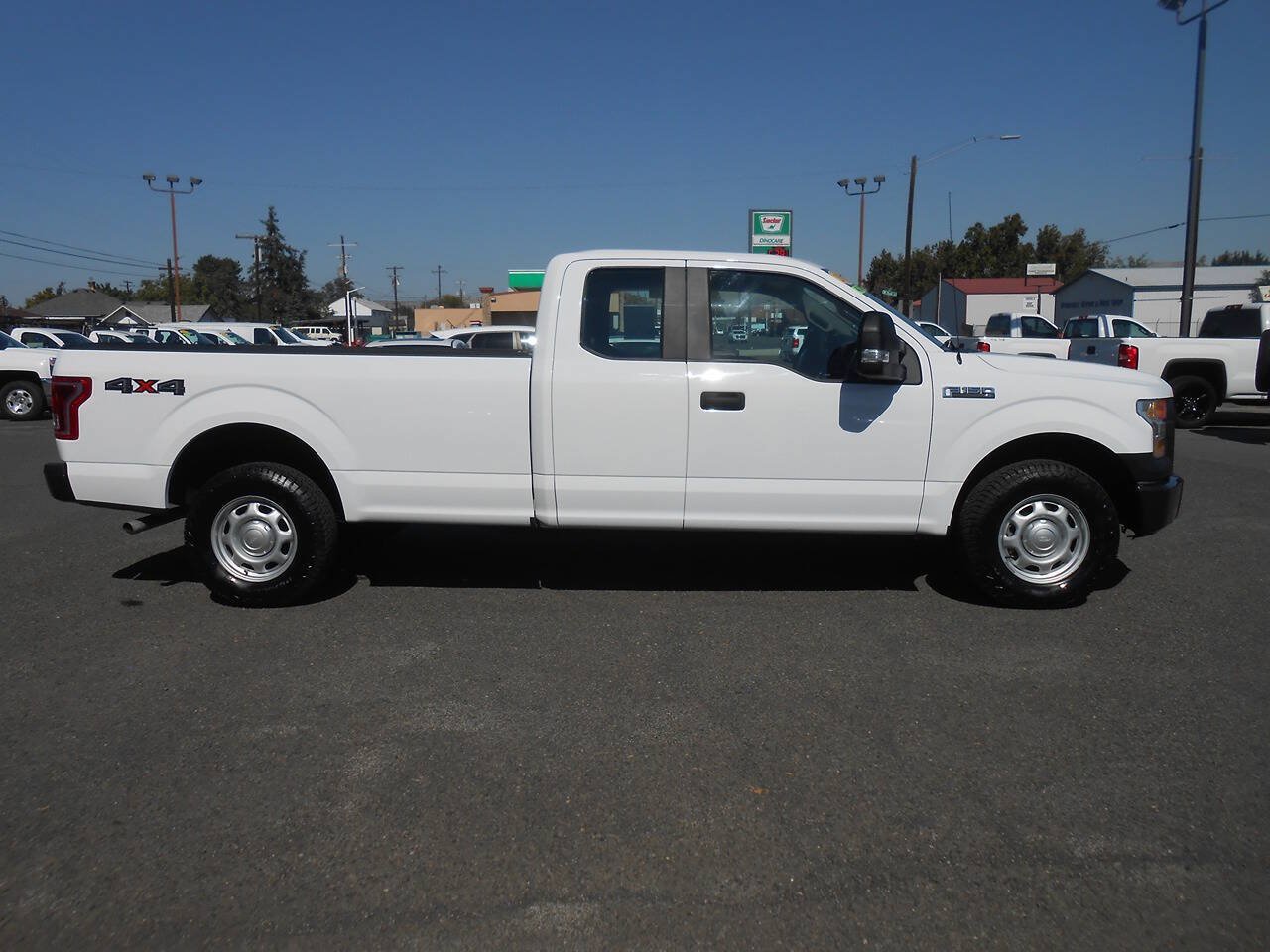 Used 2016 Ford F150 XL w/ XL Power Equipment Group AWD/4WD image 2