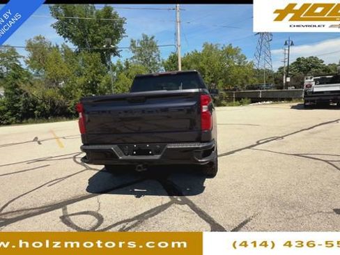 Certified 2024 Chevrolet Silverado 1500 Custom Trail Boss w/ Dark Appearance Package AWD/4WD image 7