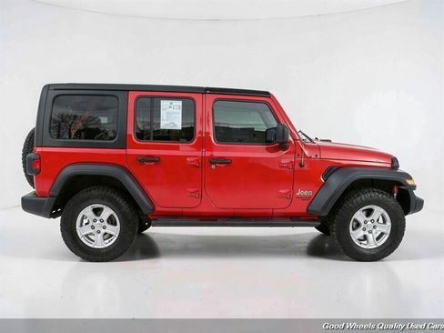 Used 2019 Jeep Wrangler Unlimited Sport S AWD/4WD image 4