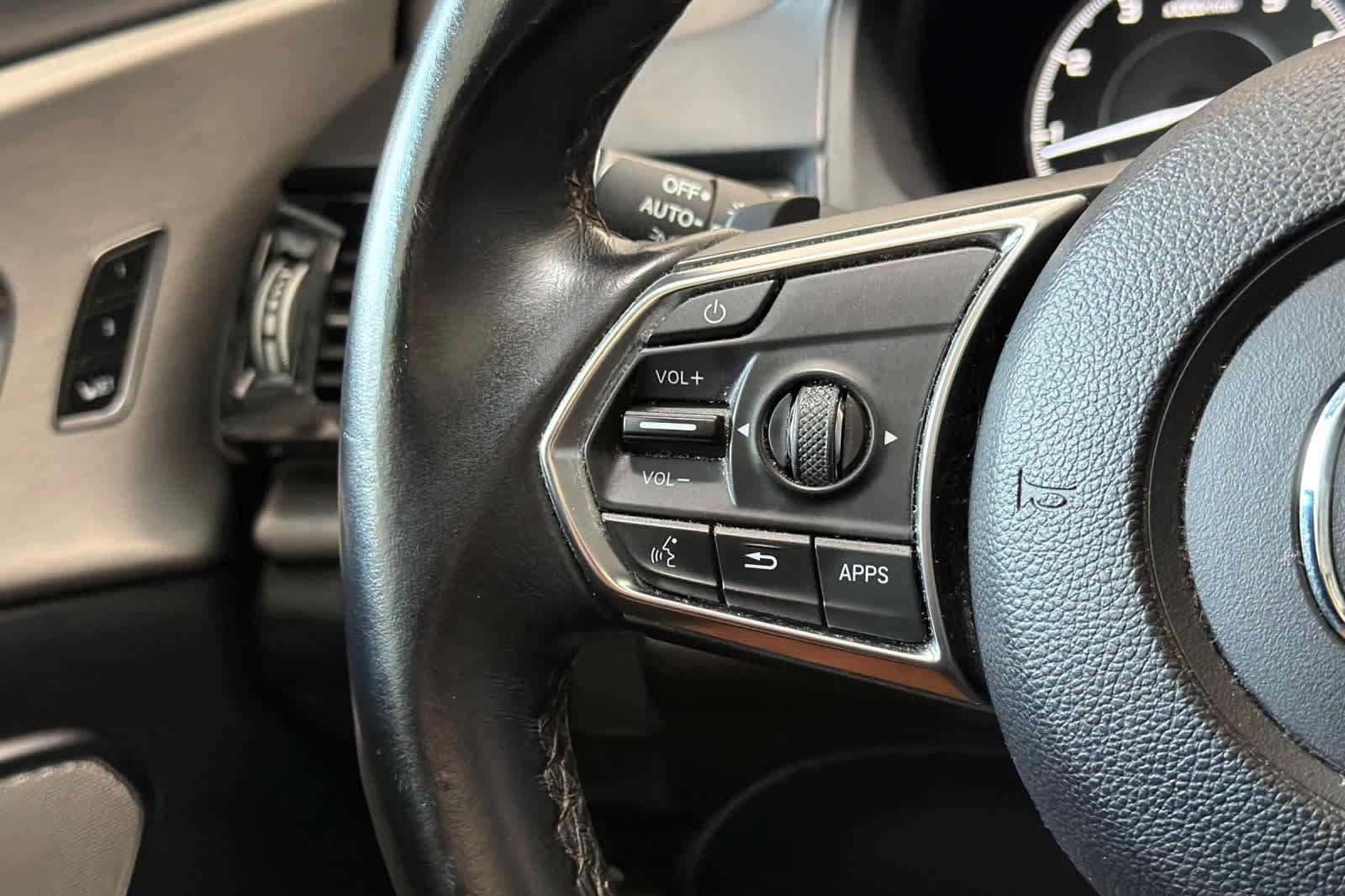 Used 2019 Acura RDX w/ Technology Package AWD/4WD image 28