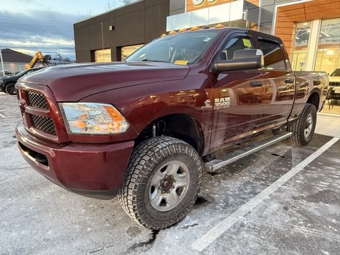Used 2018 RAM 3500 Tradesman w/ Chrome Appearance Group image 3