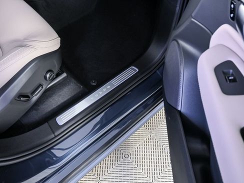 Used 2026 Volvo XC90 B6 Plus w/ Protection Package Premier image 28