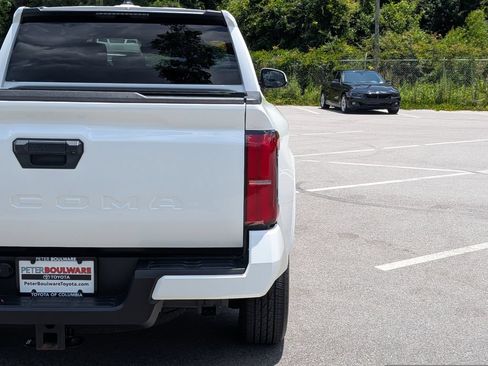 Used 2025 Toyota Tacoma SR5 RWD image 8