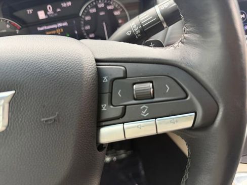 Certified 2022 Cadillac CT4 Luxury w/ Sun And Sound Package image 12