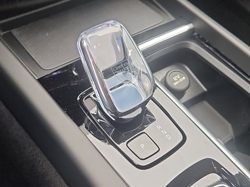 New 2026 Volvo XC60 T8 Ultra w/ Protection Package Premier image 19