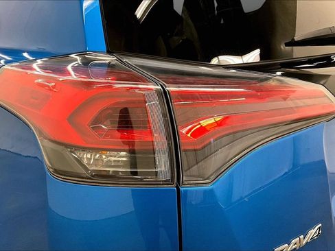 Used 2017 Toyota RAV4 SE AWD/4WD image 22