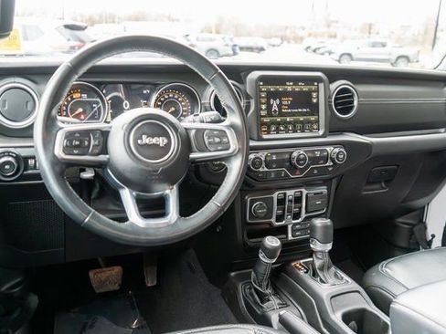 Used 2021 Jeep Wrangler Unlimited Sahara w/ Uconnect 4C Nav & Sound Group image 13