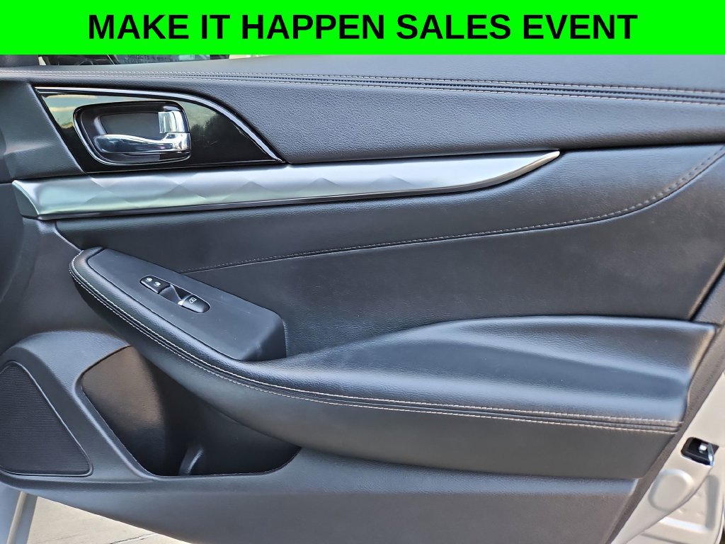 Used 2022 Nissan Maxima SV w/ Floor Mat Group FWD image 32