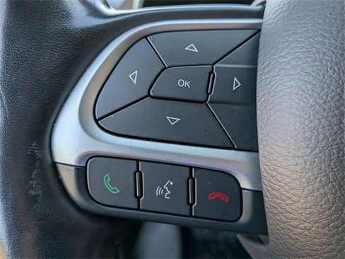 Certified 2021 Jeep Compass Limited image 17