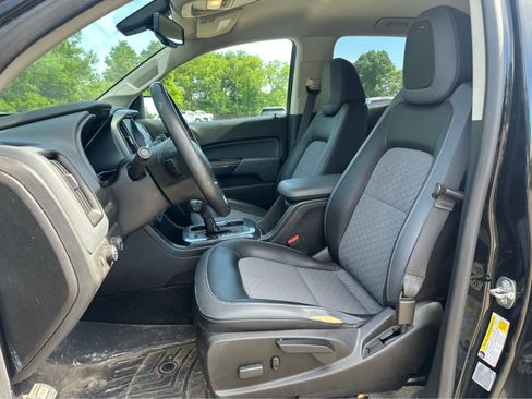 Used 2016 Chevrolet Colorado Z71 AWD/4WD image 10